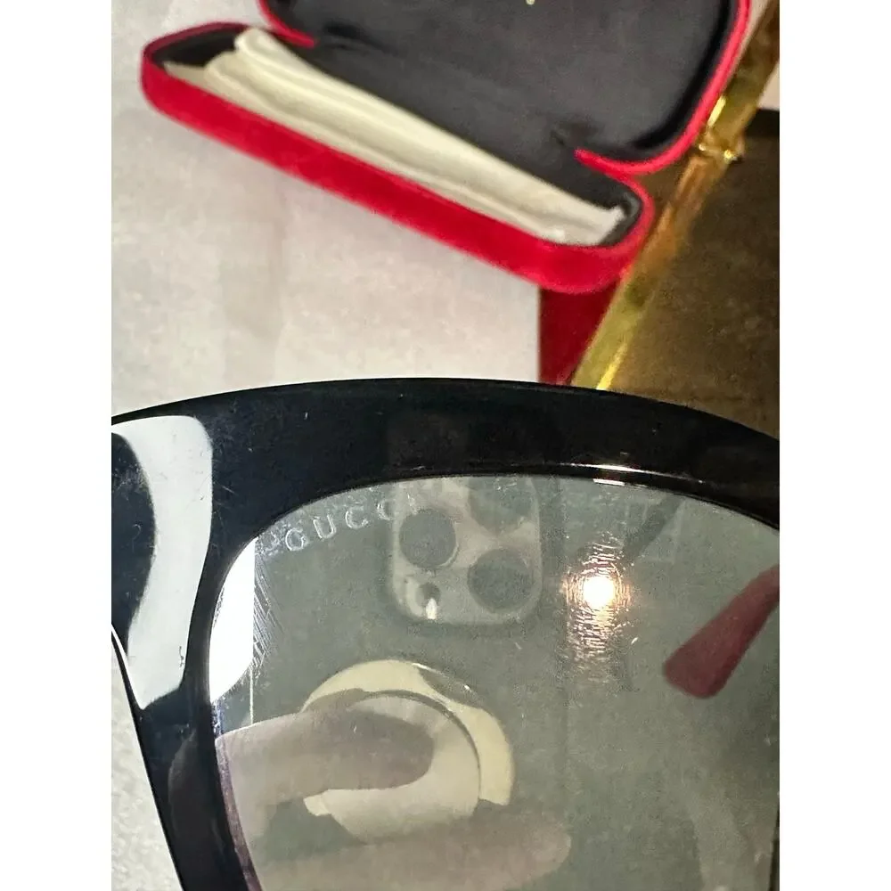 EUC Gucci GG0029SA Black Red Cat Eye Sunglasses Gold Tiger Bee 53mm